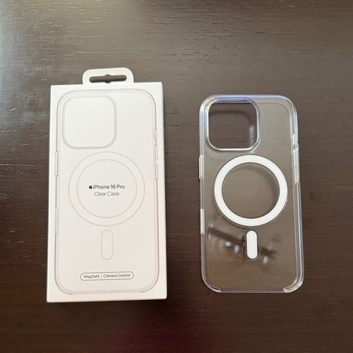 iPhone 16 Pro clear case like new, genuine Apple