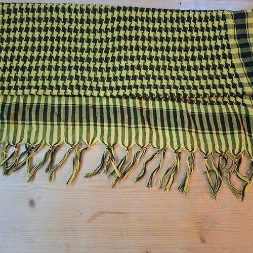 Vintage Palestinian-style scarf like new, yellow and black