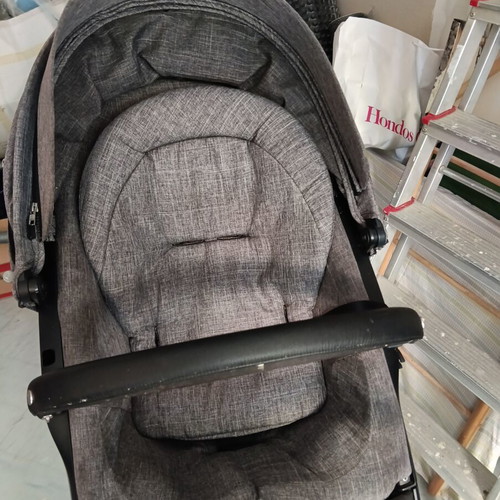 Stokke stroller like new with accessories and second child transport option