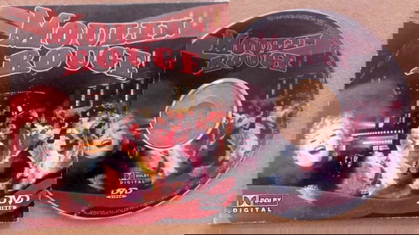  tenia mOULIN ROUGE
