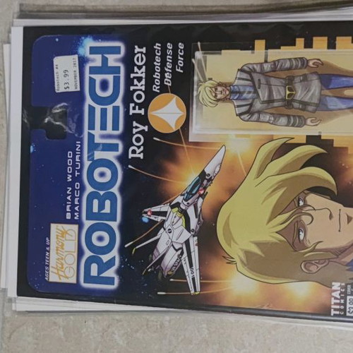 Robotech manga new, 77 issues by Titan Books