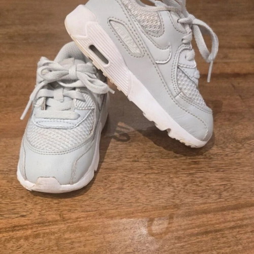 Nike Air Max 90 sneakers used, light grey toddler size 25