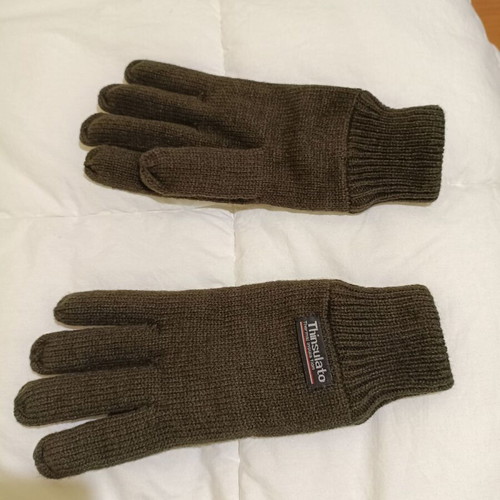 Wool gloves like new, green