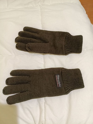 Wool gloves like new, green