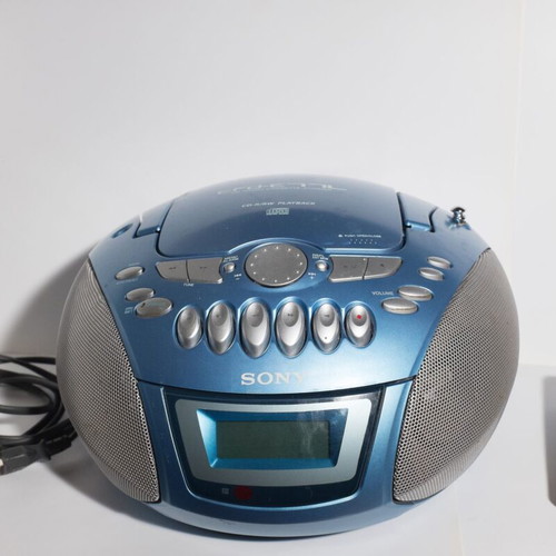 Sony CFD-E77L portable stereo CD radio cassette player used