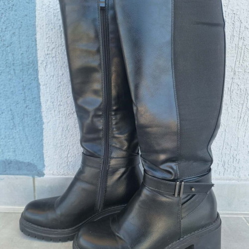Women's black boots like new, size 36