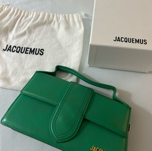Jacquemus le grand bambino green
