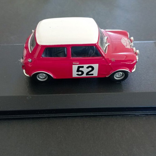 BMC Cooper S collectible toy car like new