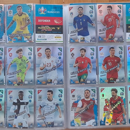 Euro 2020 Kick Off Adrenalyn XL album with 346/405 cards like new