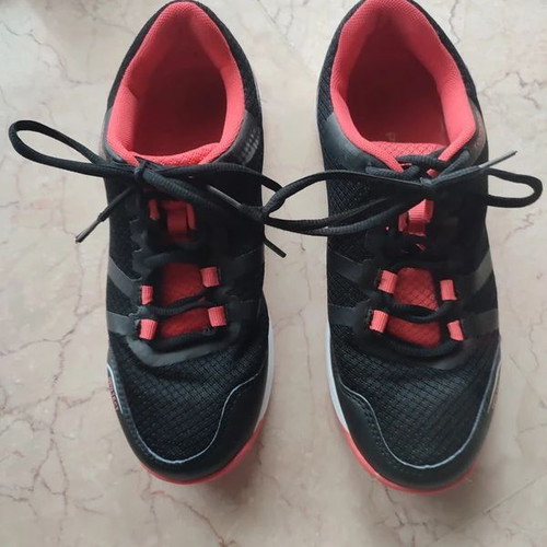 Tecnopro Court 6 W Indoor sneakers size 39 like new, black and pink