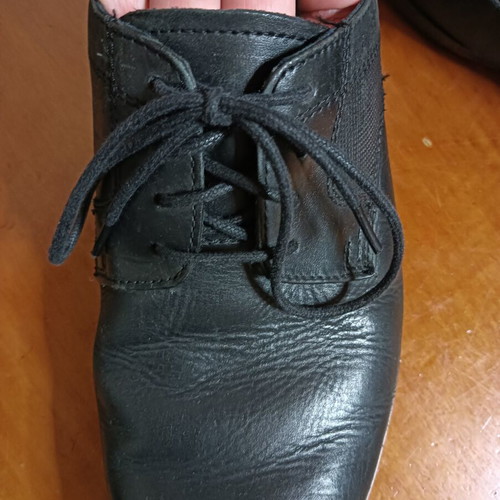 Leather men's shoes size 42 black used