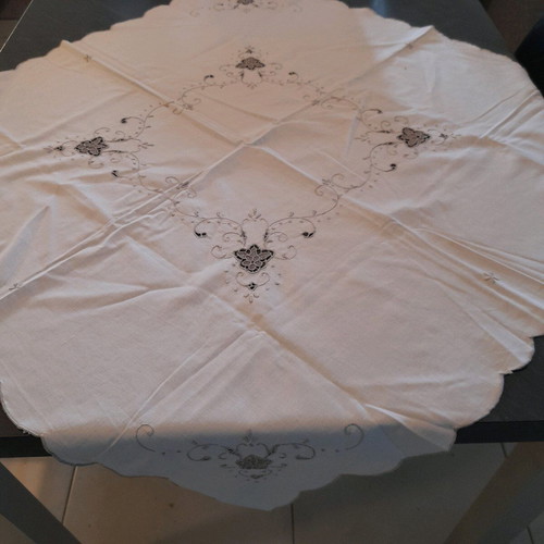Handmade embroidered tablecloth square like new