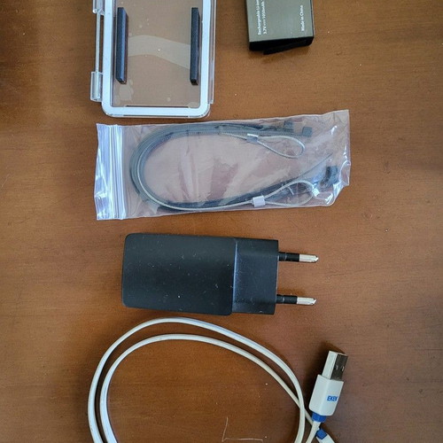 Eken H9R Action Camera 4K Ultra HD underwater used with case and Wi-Fi