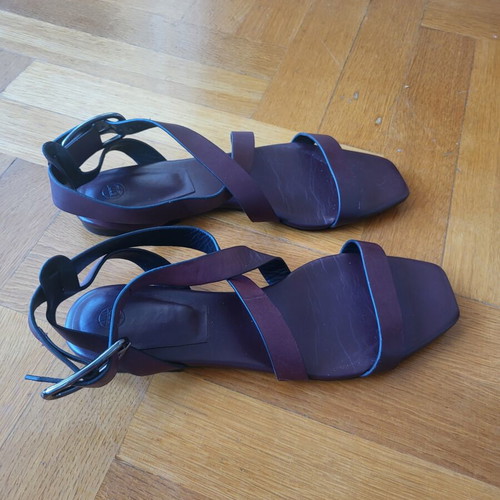 Massimo Dutti brown flat women's sandals, size 39