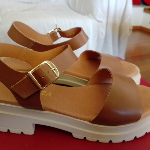 Ragazza leather platform sandals like new, brown