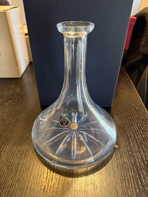 Crystal carafe new