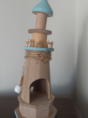 Lighthouse used for crafts