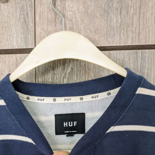 Huf sweatshirt XL new with light fleece lining