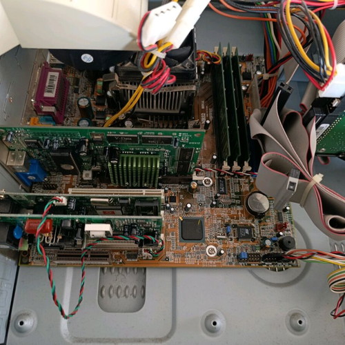 Quest desktop computer used