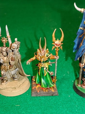 Warhammer Age of Sigmar painted miniatures set 10, 3 various miniatures