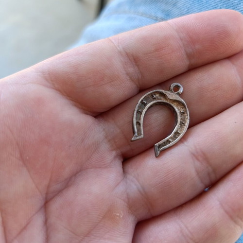 Vintage 925 silver horseshoe pendant