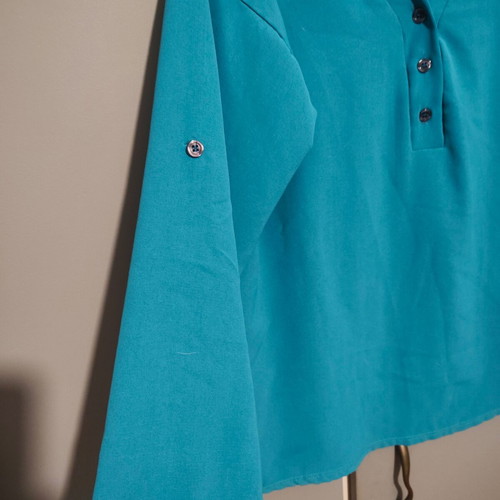 Turquoise shirt blouse new, comfortable fit, size S