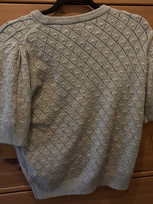 Top size S grey like new