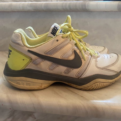 Nike athletic shoes used, white yellow, size 38