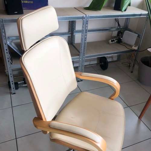 Executive office chair cream synthetic leather like new
