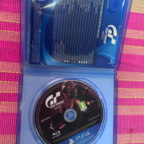 PlayStation games FIFA 23 and Gran Turismo Sport like new, 2 items