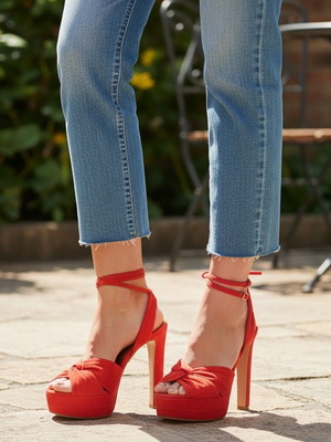 Aquazzura red suede platform sandals EU 37.5