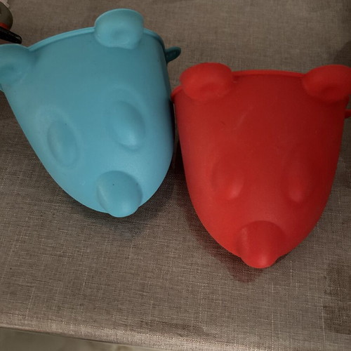 Silicone oven mitts new
