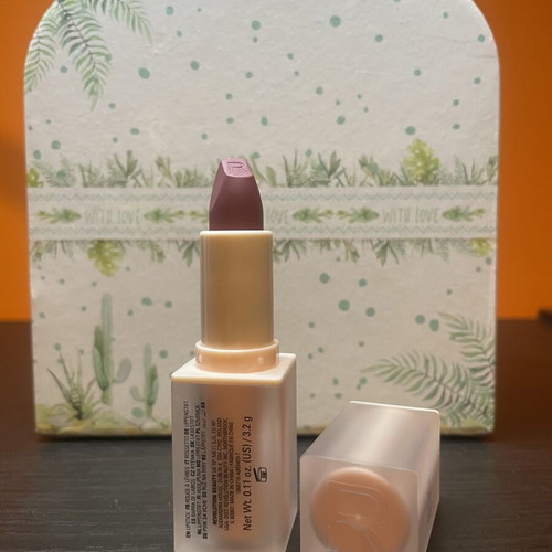 Makeup Revolution Lip Allure Soft Satin Lipstick with gift