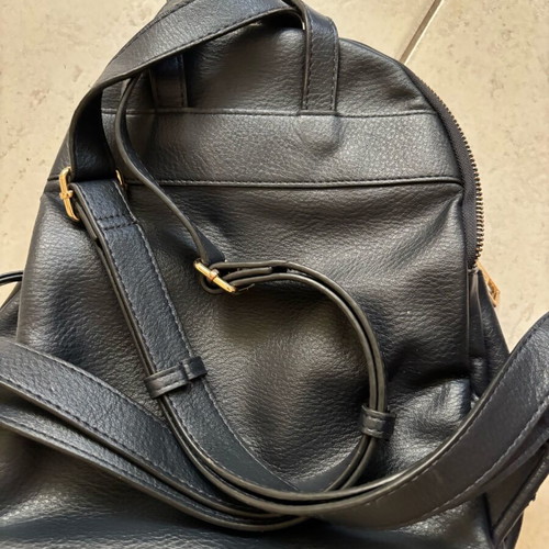 Women's backpack used with V stripe design, black