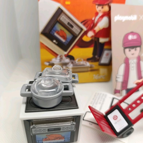 Playmobil X LG Kitchen Set with Oven Henry 71314 like new