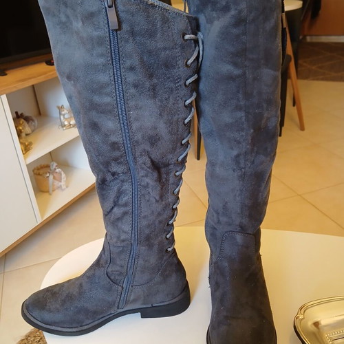 Suede boots with laces gray size 36 like new