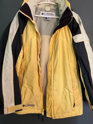Columbia sports ski jacket used, yellow with fleece