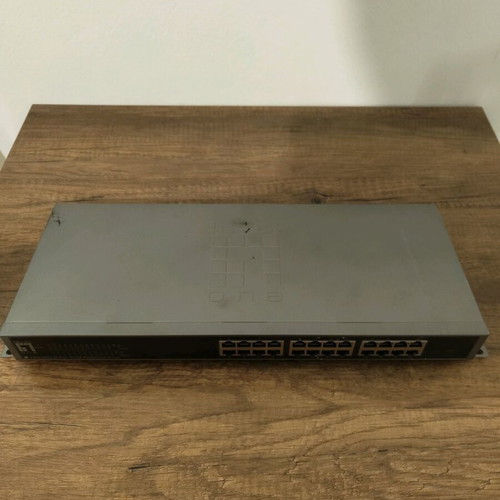 LevelOne 24-port 10/100 Rackmount Switch used