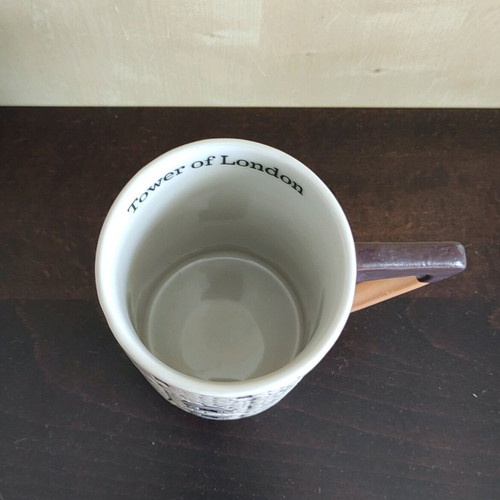 Tower of London mug like new with axe handle