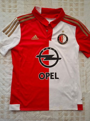 Feyenoord adidas Home Shirt 2015-16 like new, size 11-12 Y