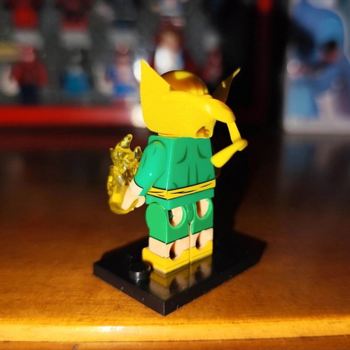 Iron Fist Comic Accurate figure like new with accessories