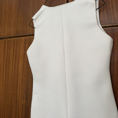 Zara sleeveless vest like new, white, size S