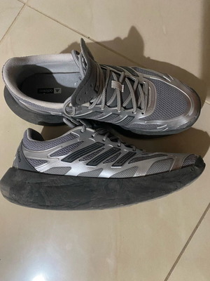 Adidas athletic shoes grey like new, size 45