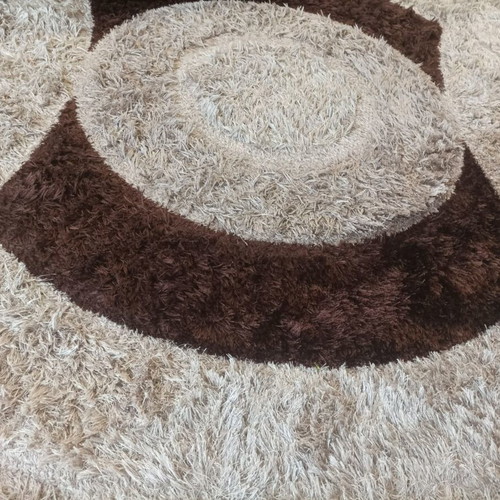 Set of 2 used living room rugs with different designs, 270x213 cm each