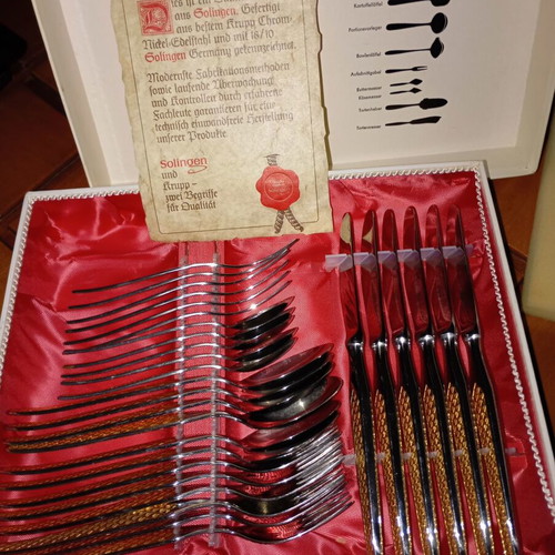 Bestecke cutlery set for 6 people like new, gold-plated stainless steel