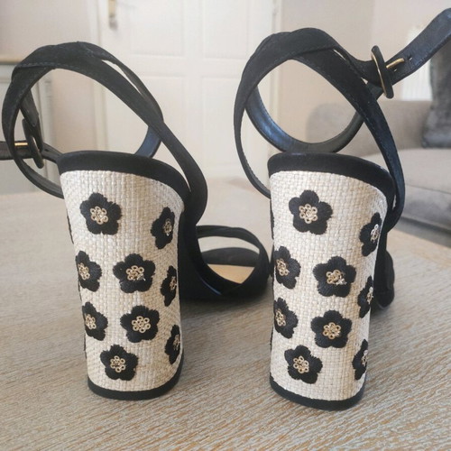 Vicenza sandals like new, black with 12 cm heel