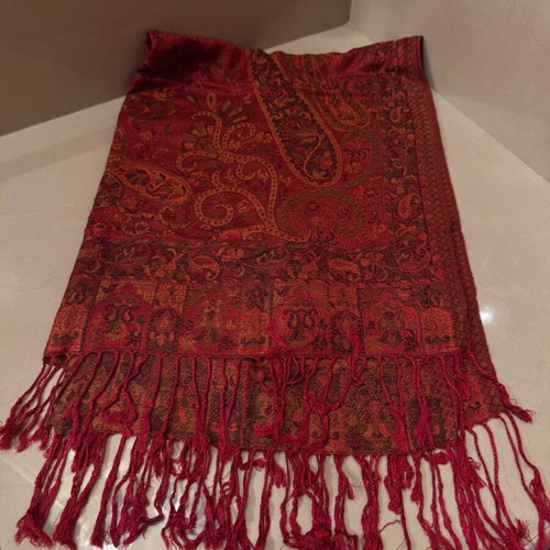 Cotton and silk scarf in red, like new