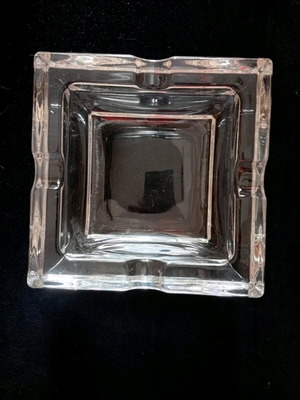 Vintage Luxury Crystal Cigar Ashtray like new