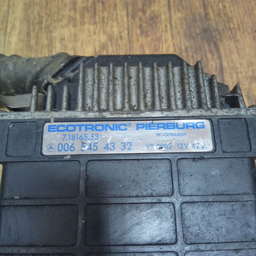 Engine computer ECU Mercedes-Benz 124 T-Model 0065454332 used