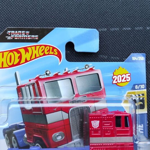 Hot Wheels Optimus Prime Rouge Et Bleu – HW Screen Time 6/10 – Collection Mainline 104/250